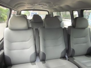 รถตู้สวย พร้อมใช้ รถตู้สวย พร้อมใช้