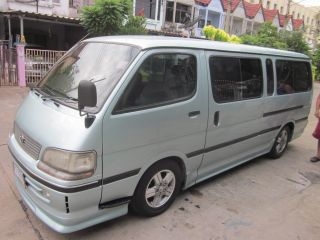 รถตู้สวย พร้อมใช้ รถตู้สวย พร้อมใช้