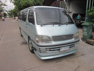 รถตู้สวย พร้อมใช้ รถตู้สวย พร้อมใช้