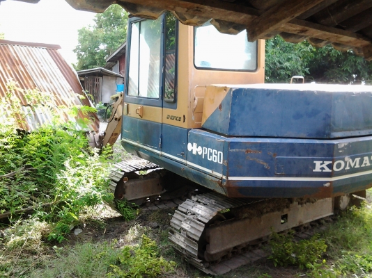 komatsu pc60 รุ่น5 ใช้งานได้ปรกติ
