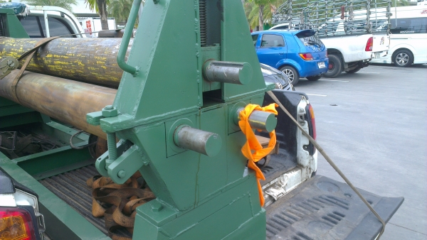 Sell> ขายเครื่องม้วนเหล็กแผ่น หน้ากว้าง 5 ฟุต ลูกกลิ้งโต 6.5" นิ้ว พร้อมดัดเแป๊ปได้ในตัวเดียวกันครับ พร้อมใช้งานครับ Sell> ขายเครื่องม้วนเหล็กแผ่น หน้ากว้าง 5 ฟุต ลูกกลิ้งโต 6.5" นิ้ว พร้อมดัดเแป๊ปได้ในตัวเดียวกันครับ พร้อมใช้งานครับ