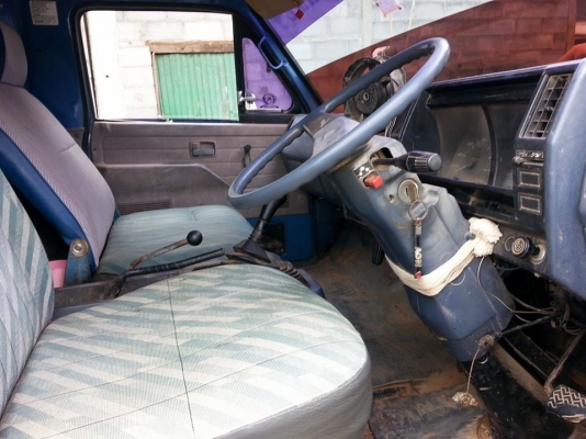 ขายดั้ม5คิว ISUZU NPR115 แรง เครื่องดี4BD1 คัชซีสวยNPR59LU5M มีสโลว์เกียร์กลาง เฟืองท้ายFหน้า-หลัง ภายในสวย เอกสารพร้อมโอน โทร 090-8588220คุณนะ ID:narong498 หรือ www.truck.in.th/498