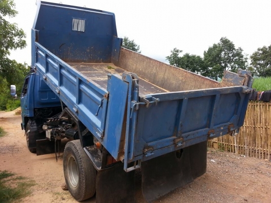 ขายดั้ม5คิว ISUZU NPR115 แรง เครื่องดี4BD1 คัชซีสวยNPR59LU5M มีสโลว์เกียร์กลาง เฟืองท้ายFหน้า-หลัง ภายในสวย เอกสารพร้อมโอน โทร 090-8588220คุณนะ ID:narong498 หรือ www.truck.in.th/498