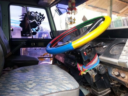 ขายรถดั้มISUZU ร็อกกี้175แรง เครื่องดี แคชซีสวย ยางดี พ.เพาเวอร์ เบรกทิฟฟี่ ภายในสวย สภาพพร้อมใช้งาน เอกสารพร้อมโอน สนใจโทร 090-8588220คุณนะ ID:narong498 หรือ www.truck.in.th/498