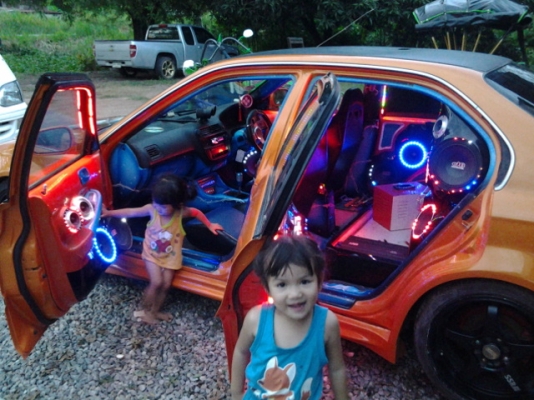 ขายคับ  เครื่องเสียงชุดให่ญ  ของแต่งเยอะมาก