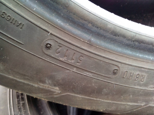 ยางสวย   DUNLOP 255/70 R16 ปี12