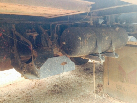 ขายรถ10ล้อท้ายลาด ISUZU FXZ23NFY เครื่อง 240แรงม้าหัวขาวตัวแรกทำฟ้า สนใจโทร 081-9701072