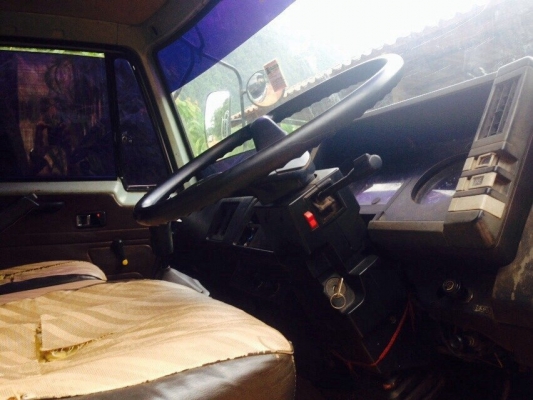 ขายรถ10ล้อท้ายลาด ISUZU FXZ23NFY เครื่อง 240แรงม้าหัวขาวตัวแรกทำฟ้า สนใจโทร 081-9701072