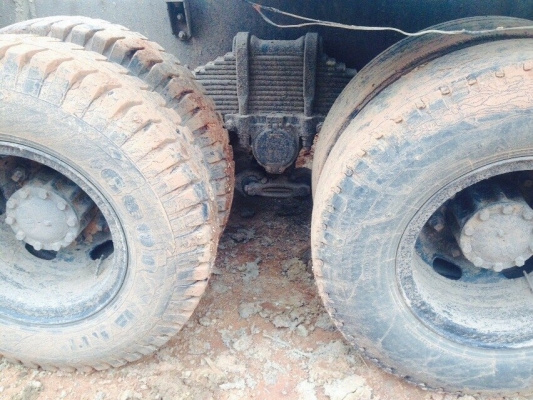 ขายรถ10ล้อท้ายลาด ISUZU FXZ23NFY เครื่อง 240แรงม้าหัวขาวตัวแรกทำฟ้า สนใจโทร 081-9701072