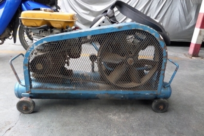 ขาย ปั๊มลม IWATA เครื่อง ROBIN EY20 นำเข้าจากญี่ปุ่น สภาพพร้อมใช้ ราคา 15,500