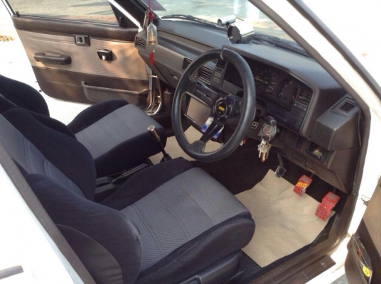 ขายแลก toyota ee80 แต่งเตฺ็ม