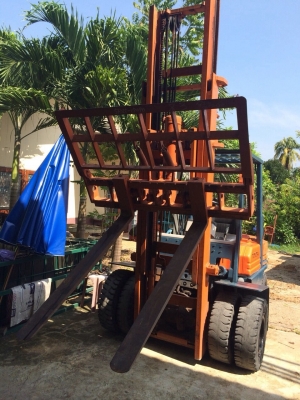 ขายโฟลลิฟ toyota 2.5tสูง4เมตร มีอิ้ง งาเท ขายโฟลลิฟ toyota 2.5tสูง4เมตร มีอิ้ง งาเท