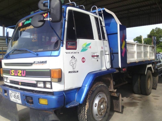 **770,000บ.ต่อรอง**ขาย6ล้อดั้มดิน ISUZU ROCKY FTR11 6BD1-165HP รถห้าง คัสซีใหญ่ เครื่องเดิมเกียร์เดิม เครื่องดี แห้ง แน่นๆ ไม่มีเยิ้ม เกียร์ดีไม่มีหอน ช่วงล่างเดิมคัสซีสวยเดิม ใหญ่ ไม่ปะไม่ดาม กระบะดั้มเหล็ก6ตันยิงหน้า3.80ม.สภาพดี พื้นดีข้างสวย ไม่ผุ หัวเ