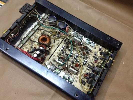 ขายแอมป์ INIERSONIC  MX-440 (4ch) 400w วงจรโบราณ*แต่แรงจริง*ขายถูกๆ. 1200.-