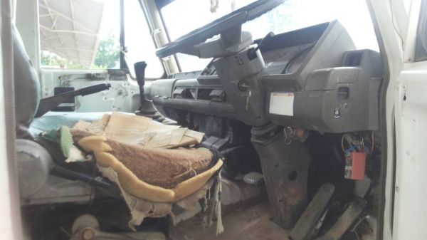 ขายด่วนครับ 6 ล้อ นิสสัน 180 แรง ยาว 6.5 m. ติดเครน TANADO 3.6 TON