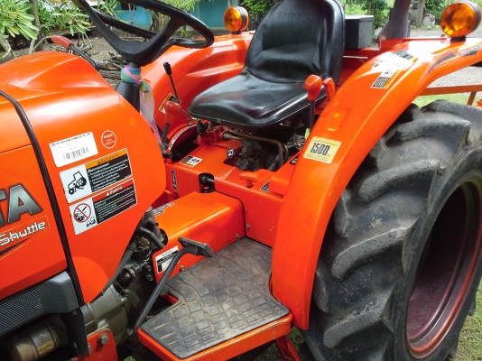 ขาย  KUBOTA   L3608 พร้อมใบมีดดันหน้า  ผานหลัง