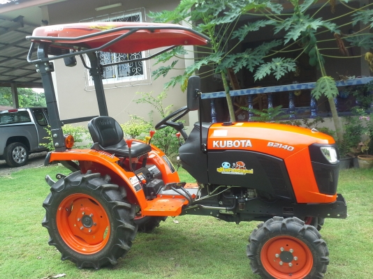ขาย  KUBOTA  B2140   สภาพใหม่ 93 ชั่วโมง