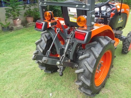 ขาย  KUBOTA  B2140   สภาพใหม่ 93 ชั่วโมง
