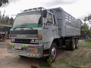 ขายด่วน ISUZU ร้อคกี้ FVZ 32 MZPR  (นางฟ้าแท้)  เครื่อง 6HE 1 (195แรง)เกียร์ ZF เดิมๆ ช่วงล่างเดิมๆ ไม่เคยเปิดซ่อม  แน่นแห่งไม่เยิ้ม สภาพรถห้าง80\%