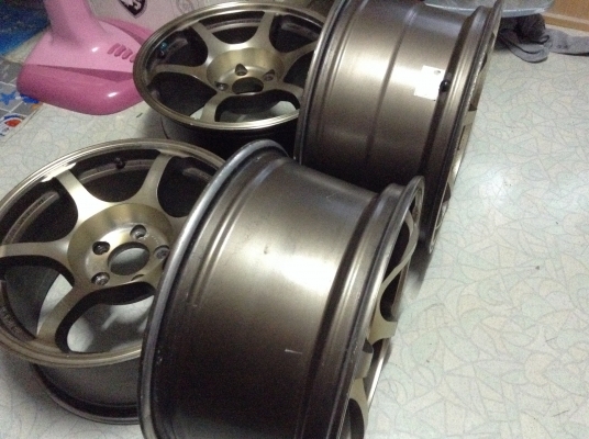 แม็ก RG2 ขอบ 17 หน้า 8 หลัง 9 สีชาเดิมๆล้นๆ แม็ก RG2 ขอบ 17 หน้า 8 หลัง 9 สีชาเดิมๆล้นๆ