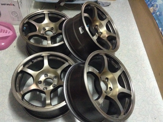 แม็ก RG2 ขอบ 17 หน้า 8 หลัง 9 สีชาเดิมๆล้นๆ แม็ก RG2 ขอบ 17 หน้า 8 หลัง 9 สีชาเดิมๆล้นๆ