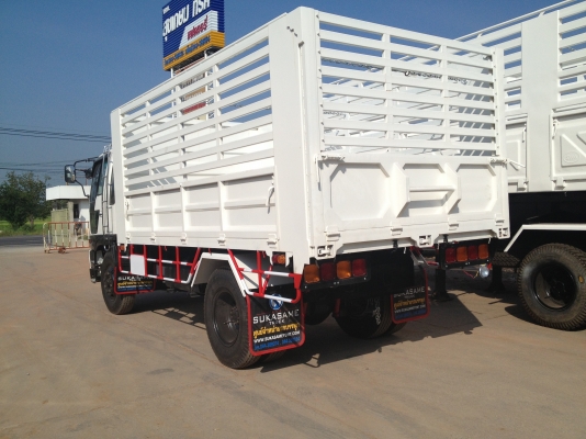 ขาย 6 ล้อ ดั้มพ์คอกสูง HINO สิงห์ไอเทค เครื่อง 195 แรงม้าระบบน้ำมัน กระบะ ยาว 4.50 เมตร สูง 1.70 เมตร กว้าง 2.25 เมตร พร้อมทะเบียน