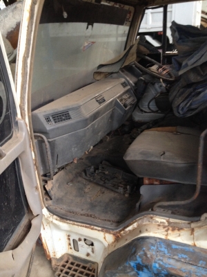 200 รุ่น5 เครื่องมิตซู 6D16 เทอร์โบ โซ่ใหม่ เอวหลวมหน่อย เอกสารไม่มี