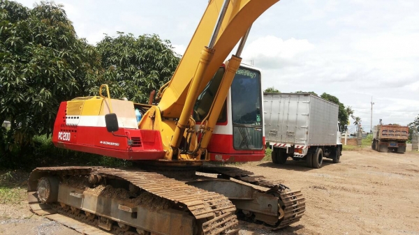 200 รุ่น5 เครื่องมิตซู 6D16 เทอร์โบ โซ่ใหม่ เอวหลวมหน่อย เอกสารไม่มี