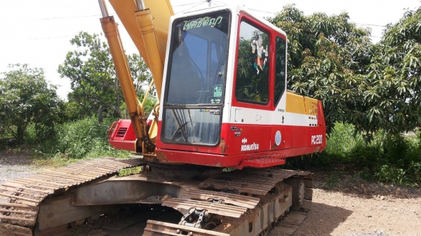 200 รุ่น5 เครื่องมิตซู 6D16 เทอร์โบ โซ่ใหม่ เอวหลวมหน่อย เอกสารไม่มี