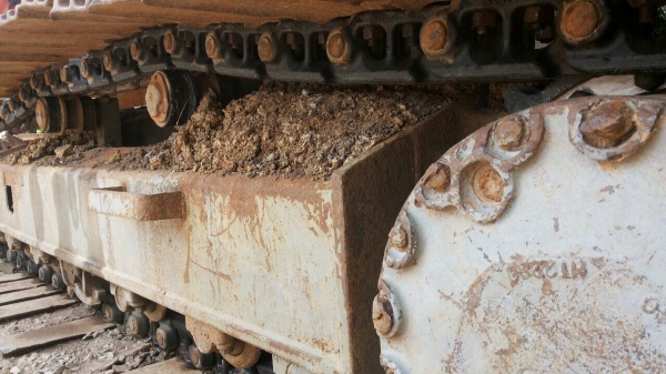 200 รุ่น5 เครื่องมิตซู 6D16 เทอร์โบ โซ่ใหม่ เอวหลวมหน่อย เอกสารไม่มี