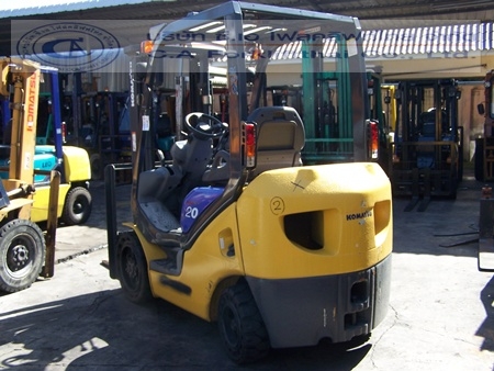 ขาย รถโฟล์คลิฟท์ KOMATSU รุ่น FG20T-15