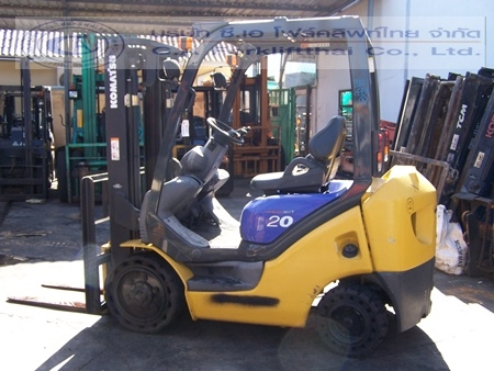 ขาย รถโฟล์คลิฟท์ KOMATSU รุ่น FG20T-15
