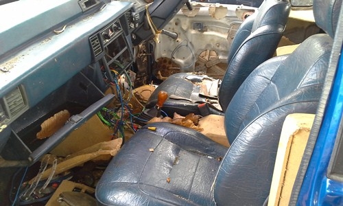 พี่จากชลบุรีมัดจำ1000 นัดดูรถพรุ้งนี้ครับ