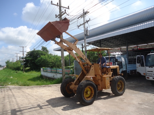 ขายด่วนรถตักเอวอ่อนFURUKAWAเครือง4สูบ2เพลาโฟวีล4WD