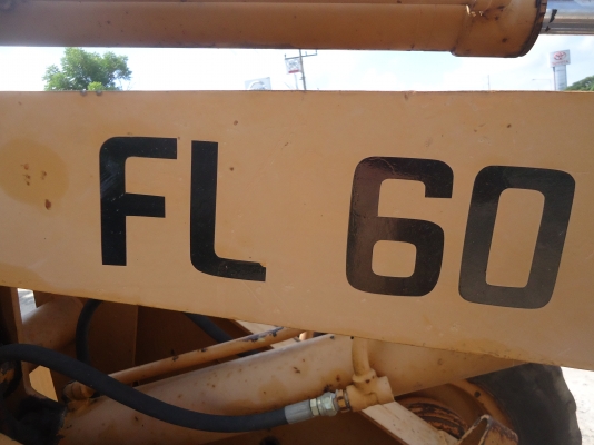 ขายด่วนรถตักเอวอ่อนFURUKAWAเครือง4สูบ2เพลาโฟวีล4WD