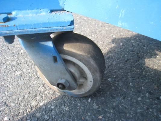 Genie ลิฟต์สูง 9 เมตร สภาพสวย นำเข้าจากญี่ปุ่น ถึงไทยแล้วครับ