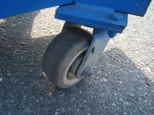 Genie ลิฟต์สูง 9 เมตร สภาพสวย นำเข้าจากญี่ปุ่น ถึงไทยแล้วครับ