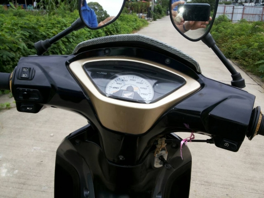 WAVE 125i สตาร์มือ ราคา 28000 บาท สนใจโทร 089-8859869 เดช