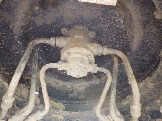 Kobelco SK135SR Super YY04-06823 ปี 2005 ใบแทร็ค 700 mm