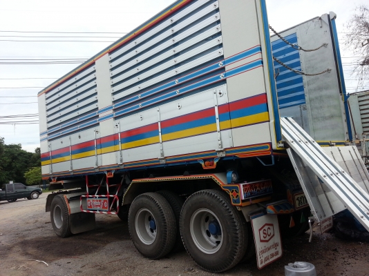 ขายด่วนหางพ่วง 3 เพลา อู่ซุ่นชัย จ.นคปฐม สูง 2.20 เมตร ยาว 6.80 เมตร