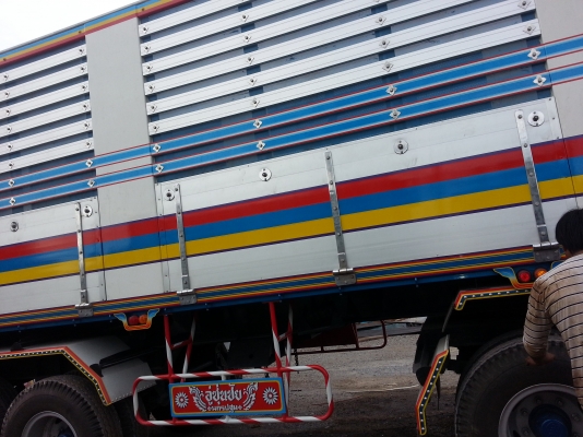 ขายด่วนหางพ่วง 3 เพลา อู่ซุ่นชัย จ.นคปฐม สูง 2.20 เมตร ยาว 6.80 เมตร