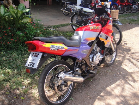 KR 150 cc  สีแดง ทะเบียนพร้อมชุดโอน