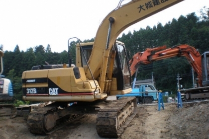 312B-9HR00554รถขุดCATตอนนี้รถจอดที่(CSนวนคร)ครับ