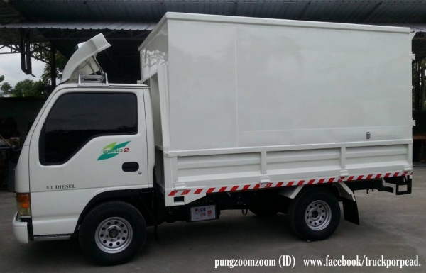 รถตู้แห้ง ISUZU สีขาวเครื่อง 3100 4JG2