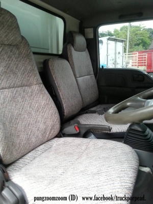 รถตู้แห้ง ISUZU สีขาวเครื่อง 3100 4JG2