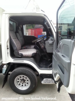 รถตู้แห้ง ISUZU สีขาวเครื่อง 3100 4JG2