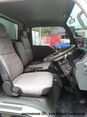 รถตู้แห้ง ISUZU สีขาวเครื่อง 3100 4JG2