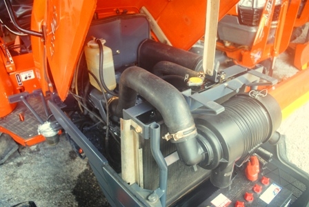 ขายรถไถ Kubota L 3408 (4WD) พร้อมอุปกรณ์ต่อพ่วงหลัง จะเอาผานพรวนหรือโรตารีก็ได้ครับ