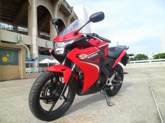 ขาย CBR150i หัวฉีดปี57 หล่อๆ