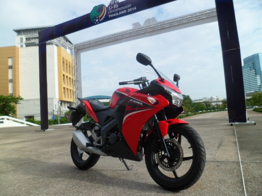 ขาย CBR150i หัวฉีดปี57 หล่อๆ